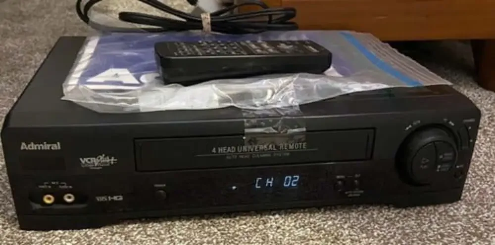 Admiral JSJ 20924 Head VHS VCR with remote & Manual